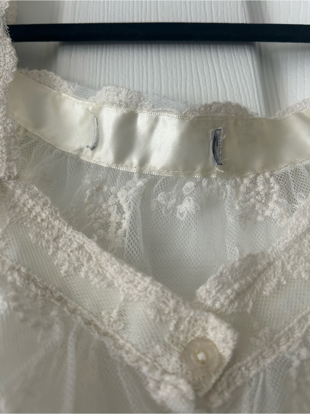 Ivory Lace Ruffle Strap Tank Top - Picture 4 of 4